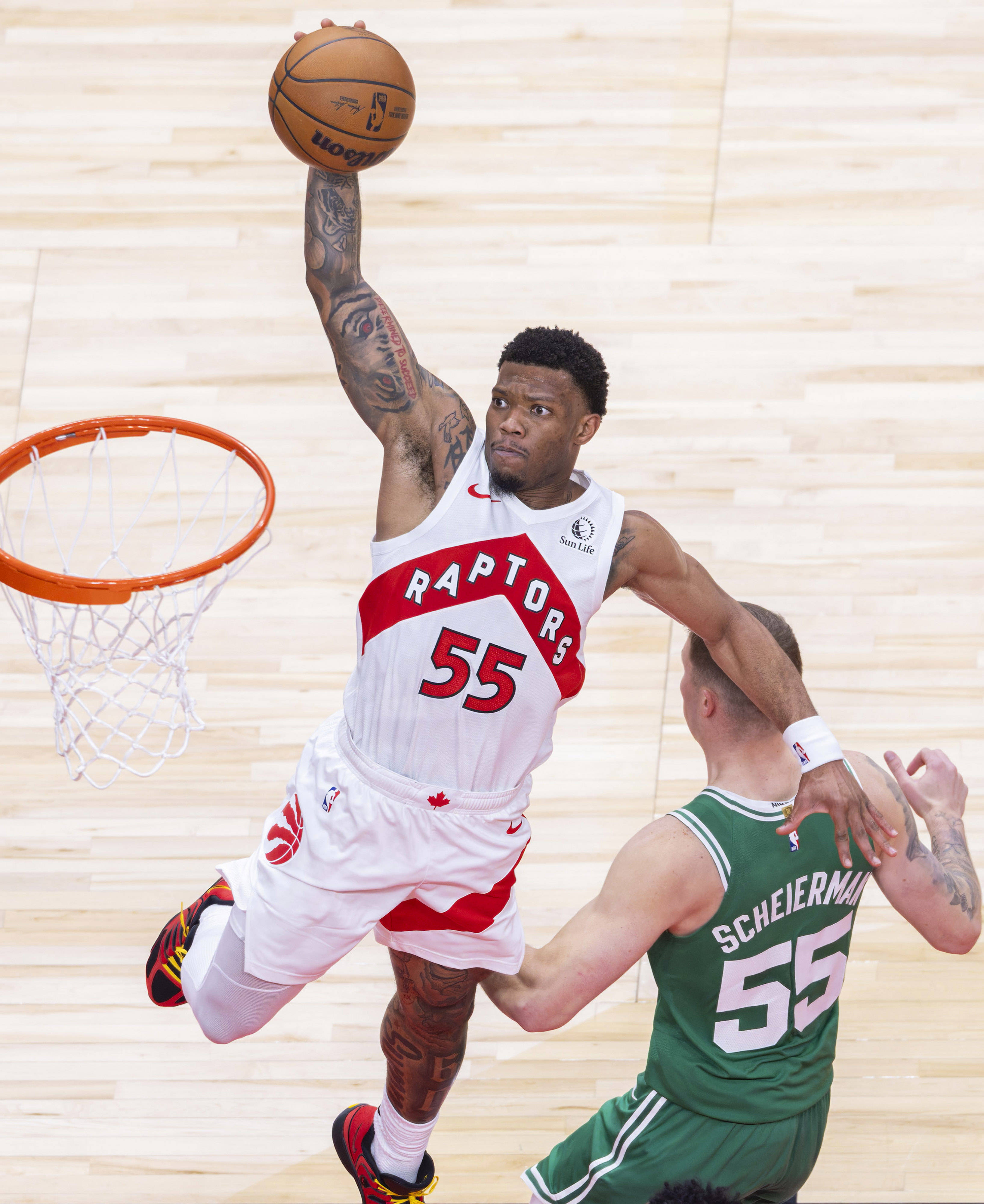 九游-包含NBA总决赛赛前走向成谜，波士顿凯尔特人绝杀压哨，球迷炸锅，更衣室氛围转暖的词条